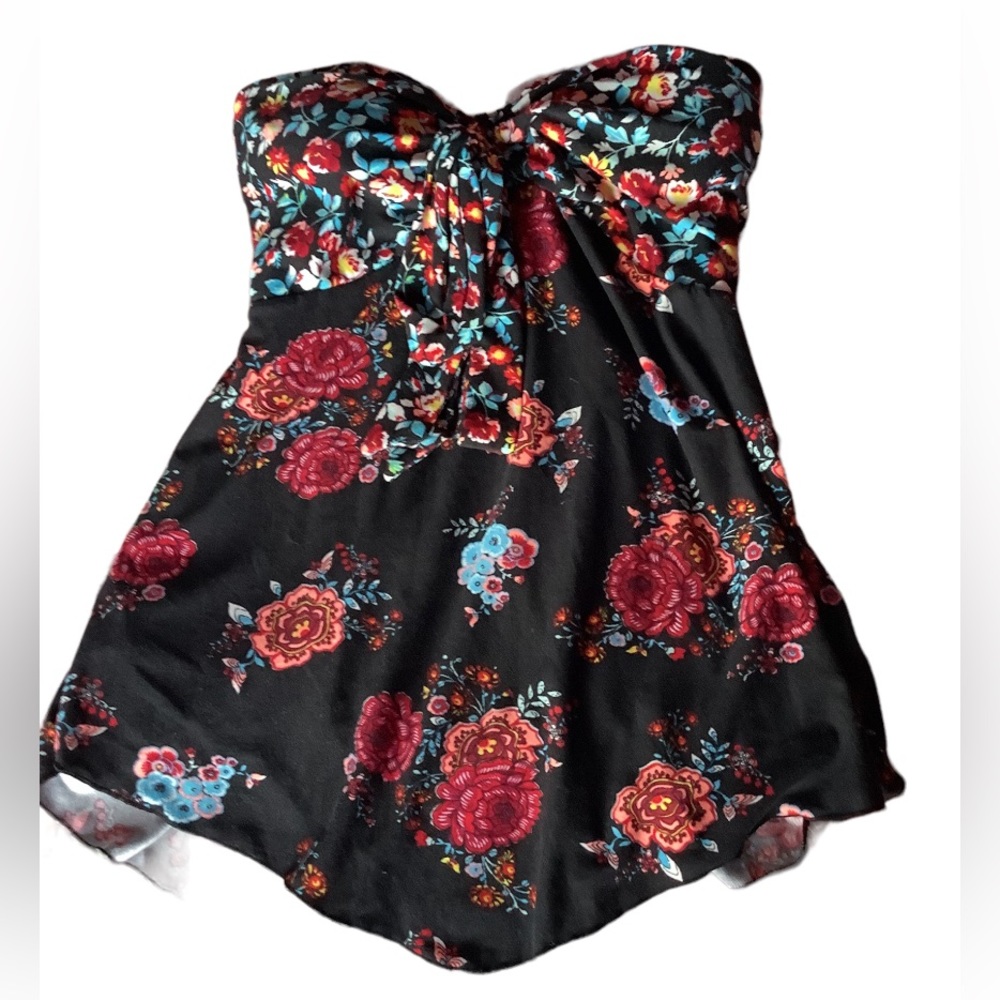 Size small No boundaries floral tube top